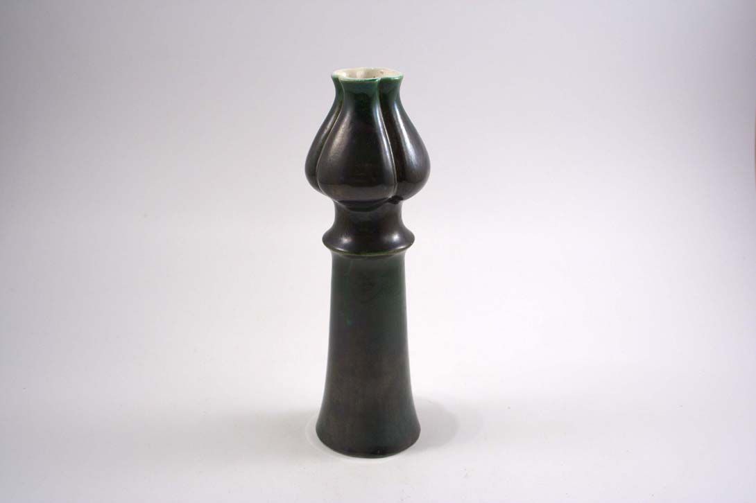 Foto Ceramic Table Vase Dark Tulip Top h31 C5