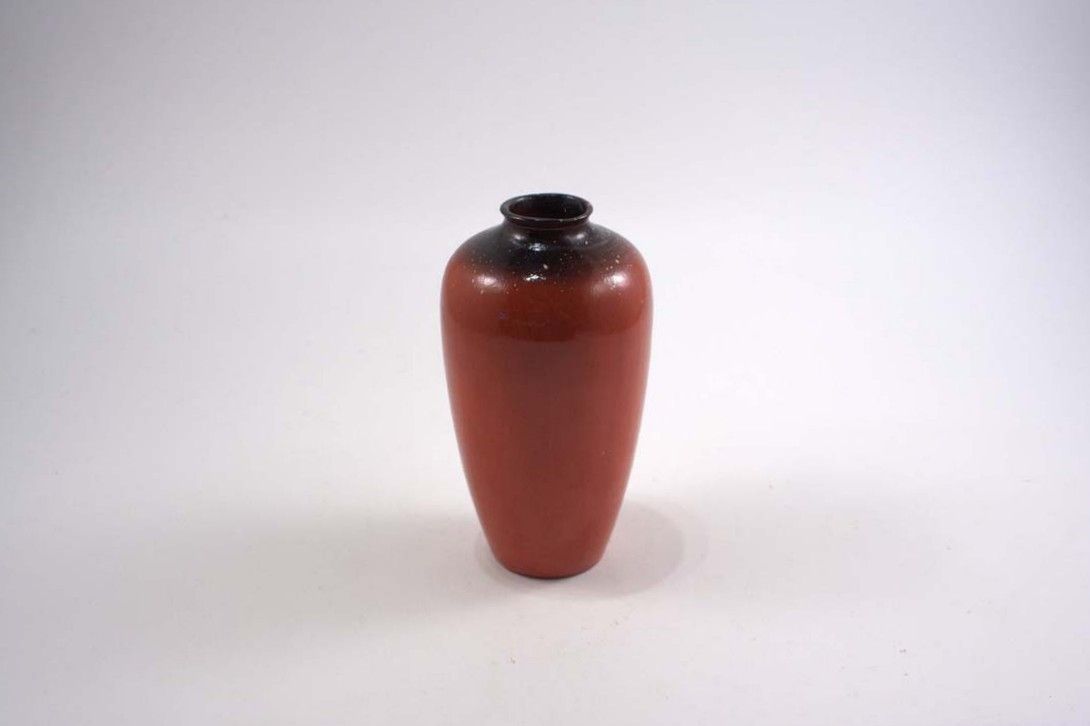 Foto Ceramic Table Vase Red Dark Top h22 C4