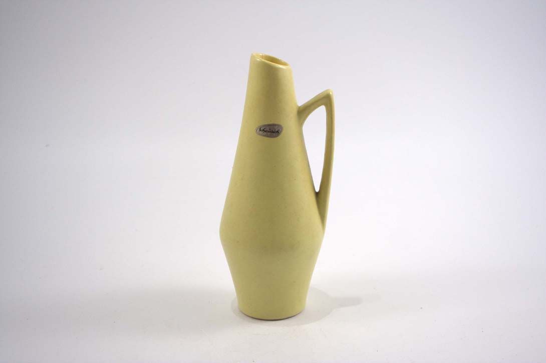 Foto Ceramic Table Vase Yellow Cornered Handle h22 A6
