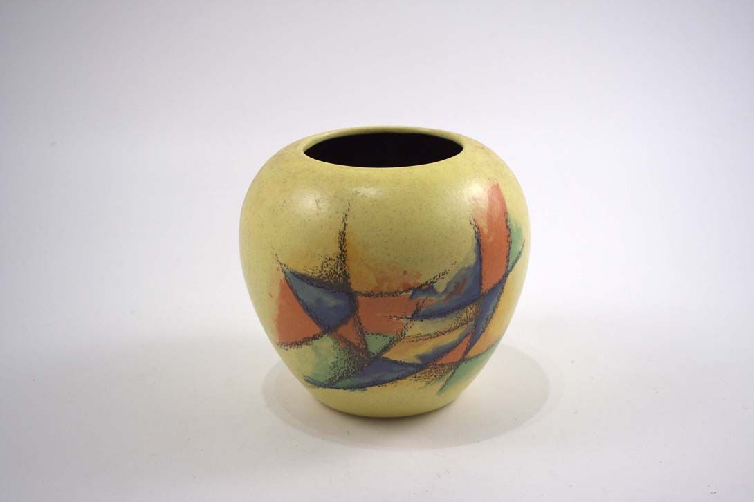 Foto Round Ceramic New Wave Table Vase h17 B6