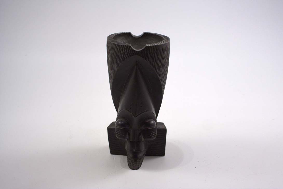 Foto Africa Sculpture Ashtray, Catlike Facial Features