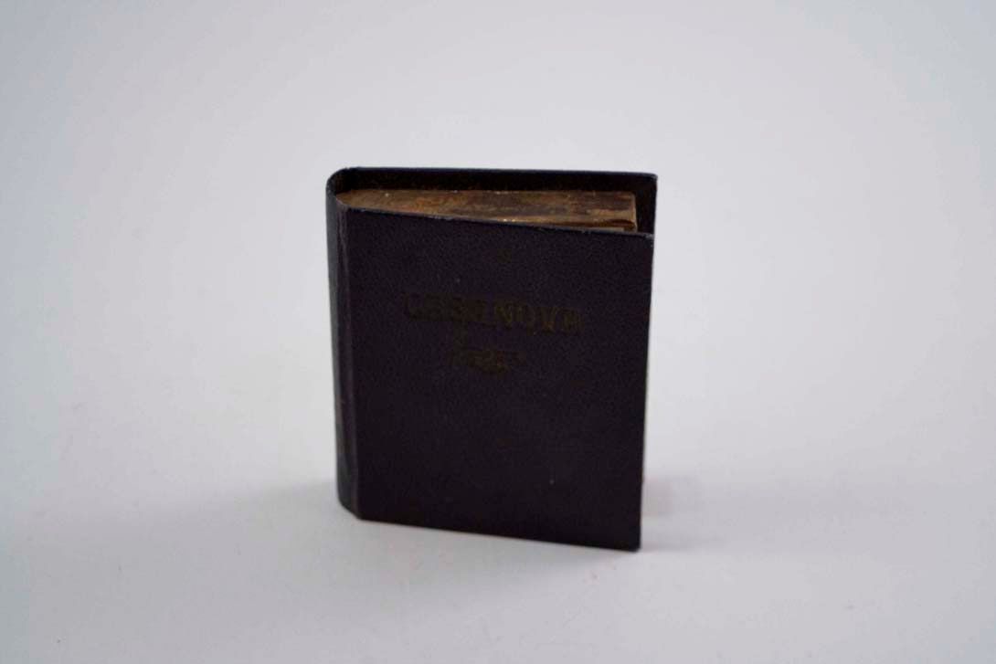 Foto Dark Vintage Book Stash