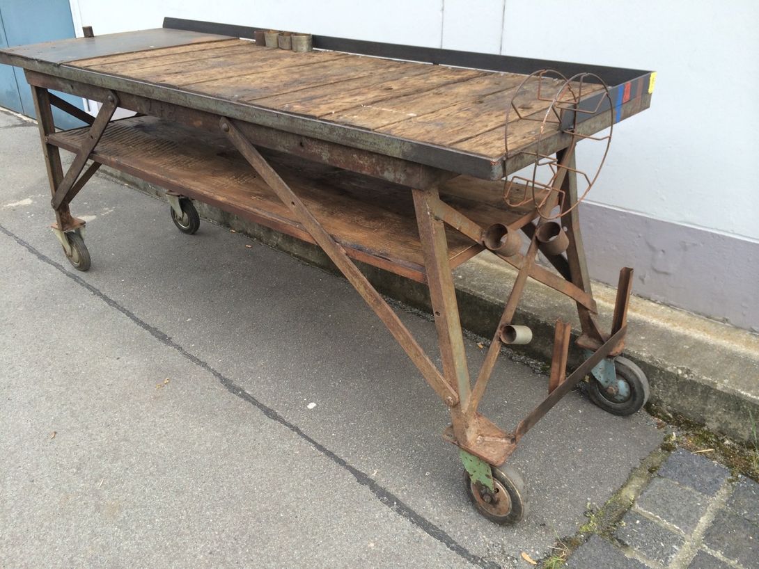 Foto Huge Antique Workbench on Wheels h108x270x80