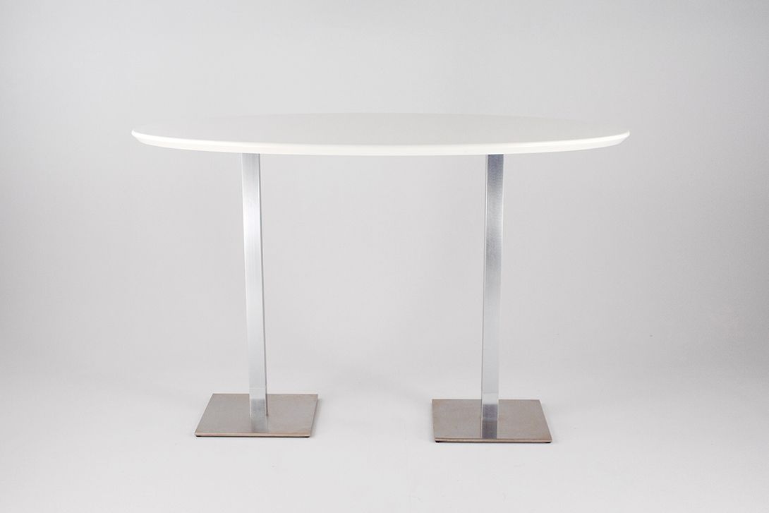 Foto High Table with Squared Double Base and White Ellipse B h110x175x100