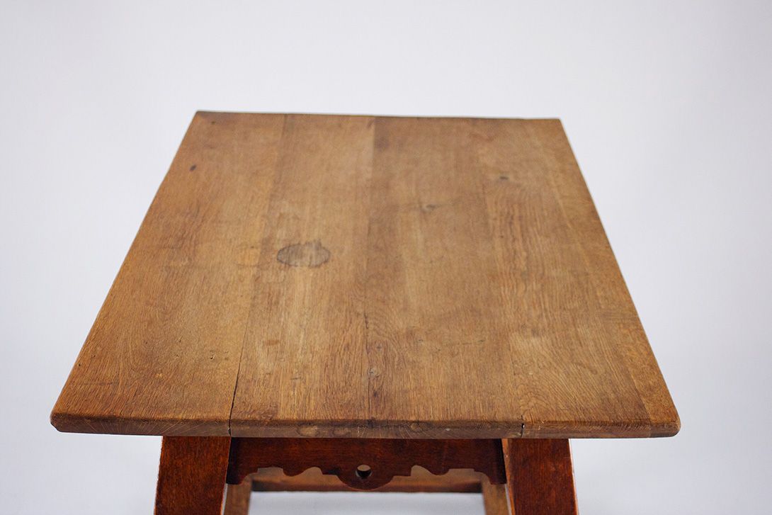 Foto Rustic Wooden Table with Matching Chairs h78x100x85
