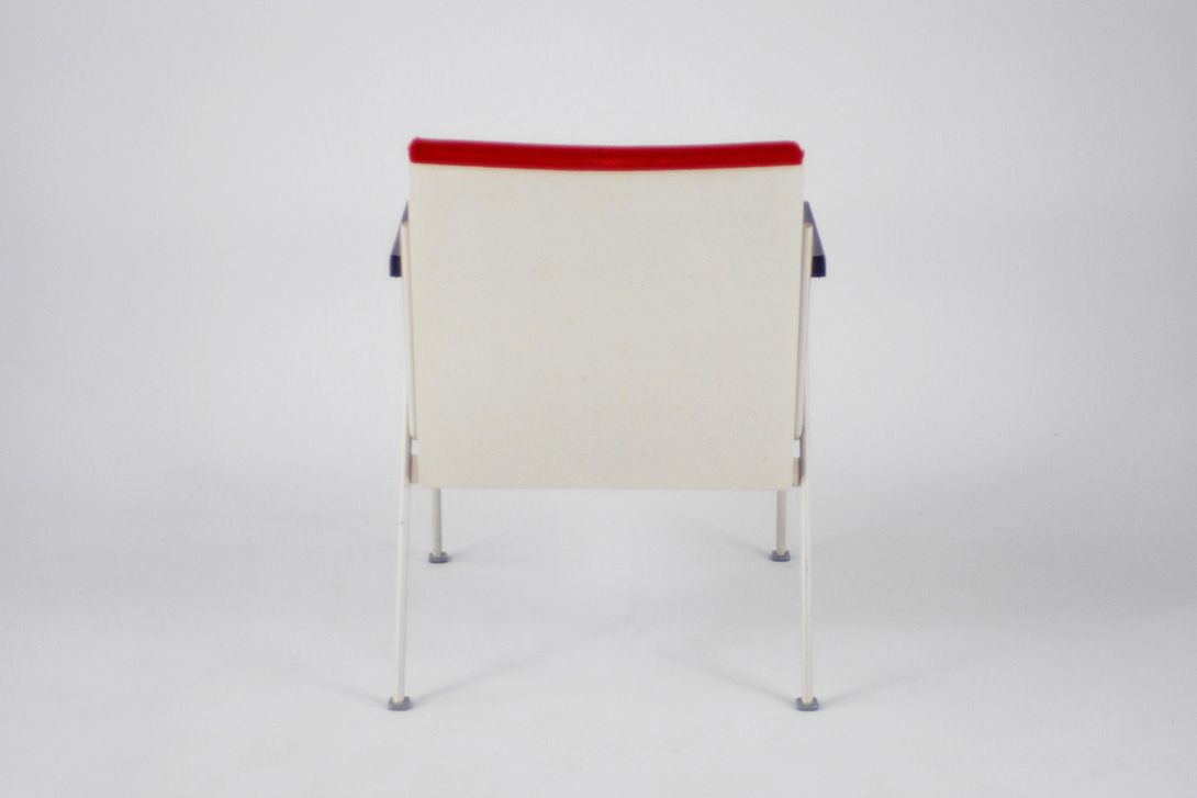 Foto Rietveld Armchair for Kembo