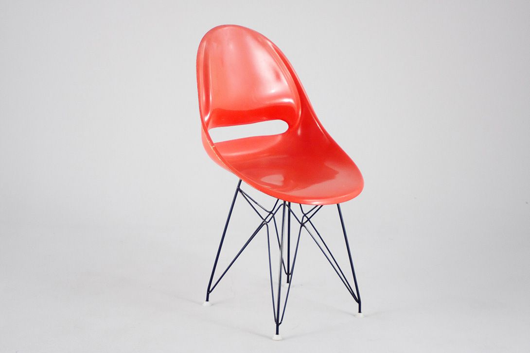 Foto Coral Red Navrátil Vertex Chair