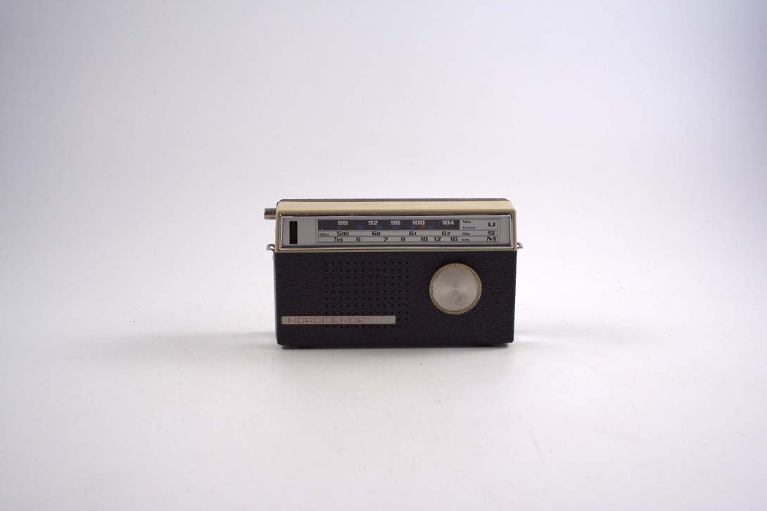 Foto Portable Radio Nordmende Germany 1965