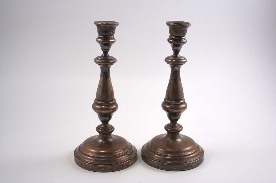Foto Pair of Two Candle Holders, Dark Metal / Copper