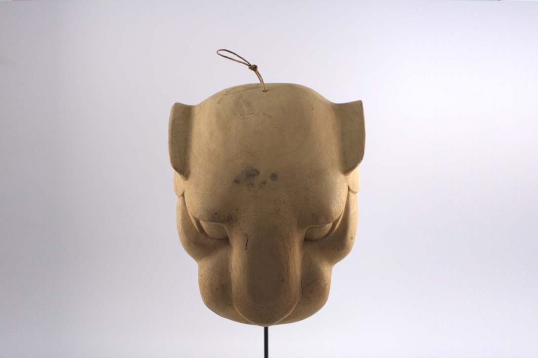 Foto Carved Tiger Mask India 1967