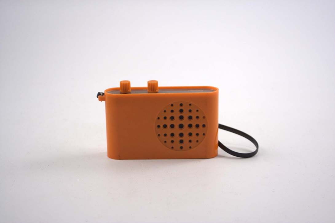 Foto Portable Radio Aitron 1976