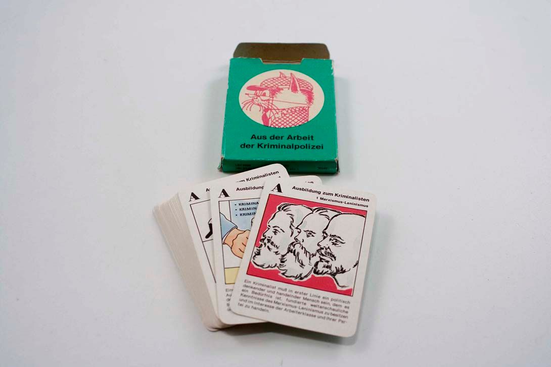 Foto Playing Cards GDR Crime