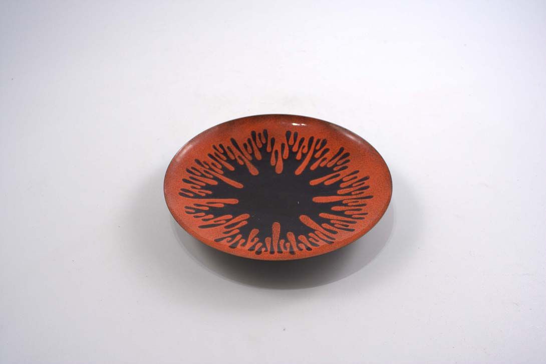 Foto Metal Plate, Black With Red Runny Colour Decor, 1972
