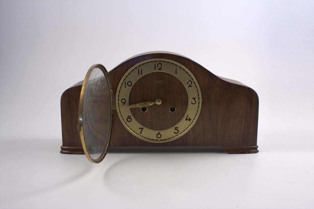 Foto Desc Clock Zentra 1935