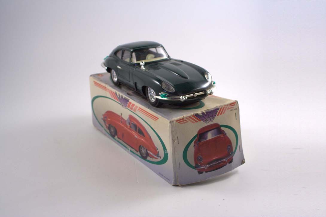 Foto Model Car, Dark Green Flash Luxe Car