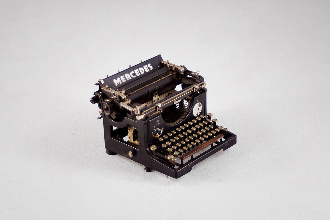 Foto Mercedes Typewriter Modell 4