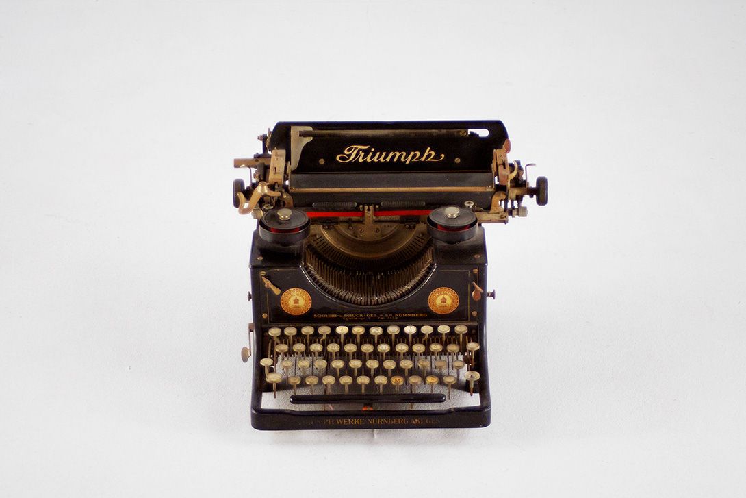 Foto Triumph Typewriter Stadtwerke Nürnberg 1900