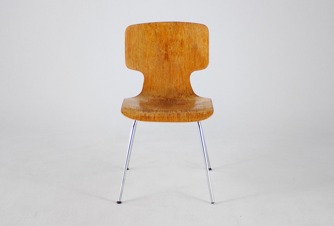 Foto Scandinavian Plywood Chair with great Wooden Structure 1958