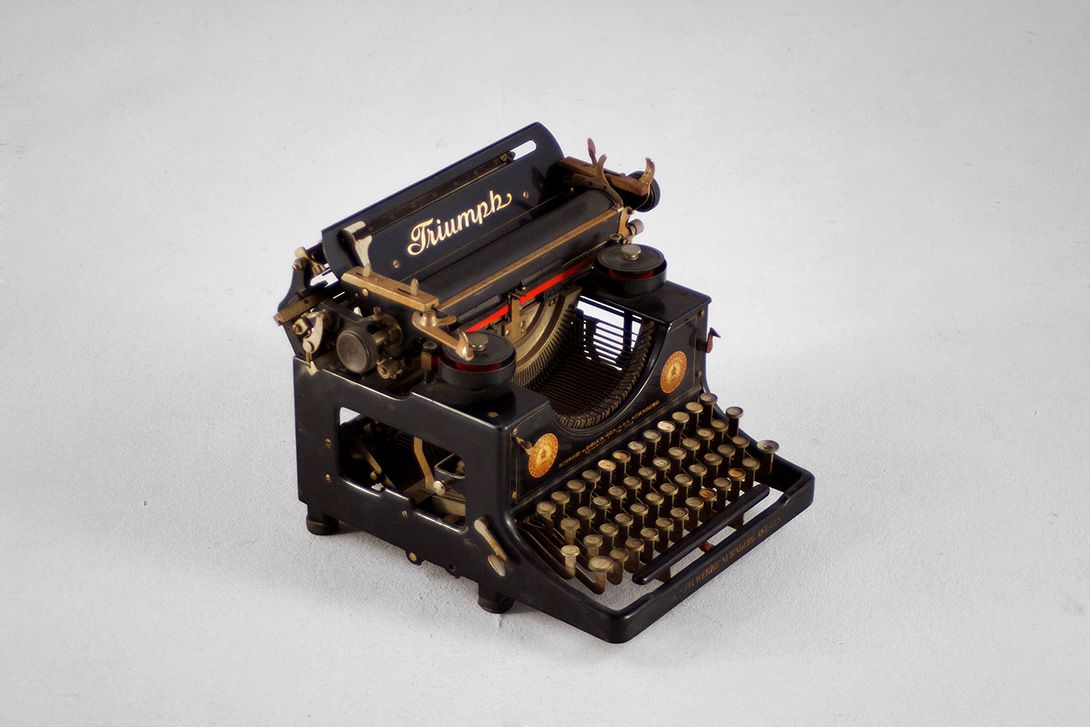 Foto Triumph Typewriter Stadtwerke Nürnberg 1900