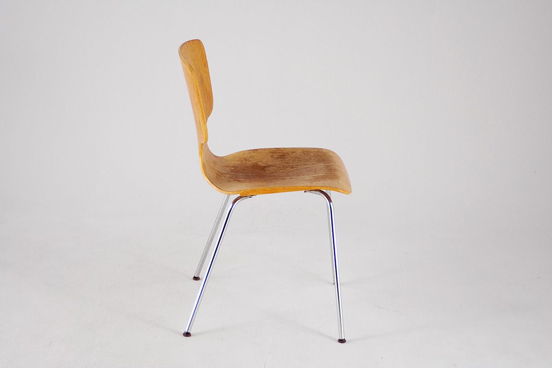 Foto Scandinavian Plywood Chair with great Wooden Structure 1958