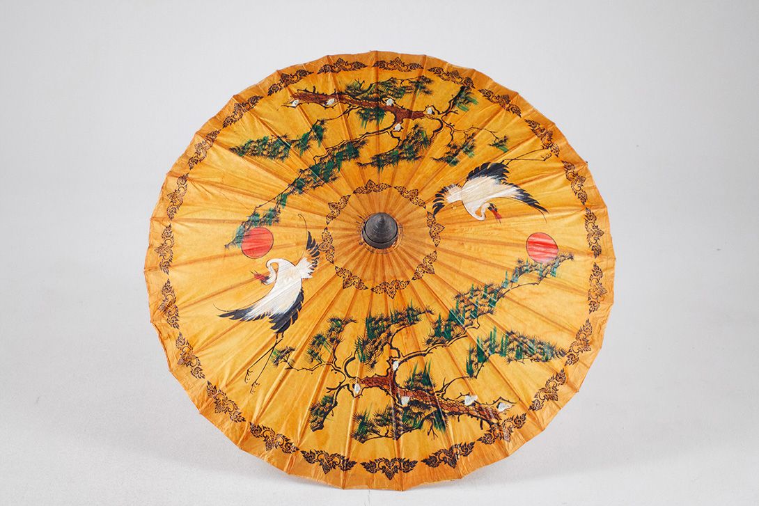 Foto Japanese Paper Parasol, Cranes and Japanese Cedar h90x60