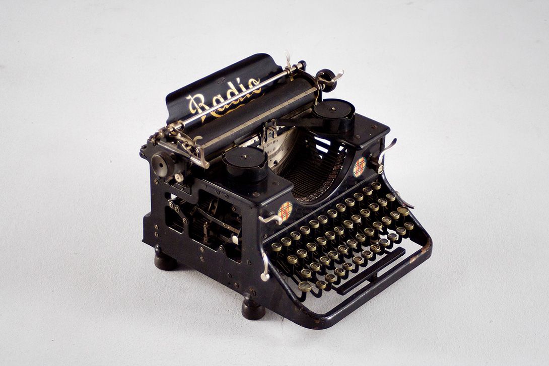 Foto Radio Typewriter