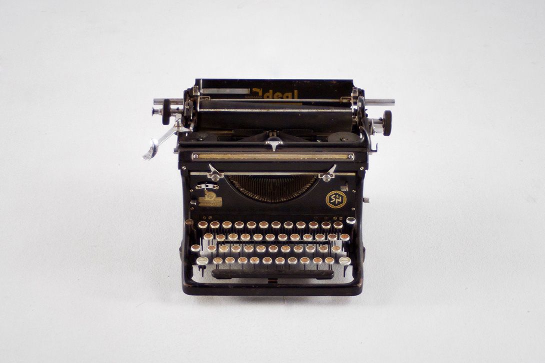 Foto Ideal Typewriter