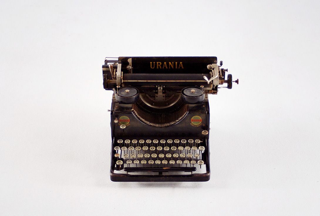 Foto Urania Typewriter
