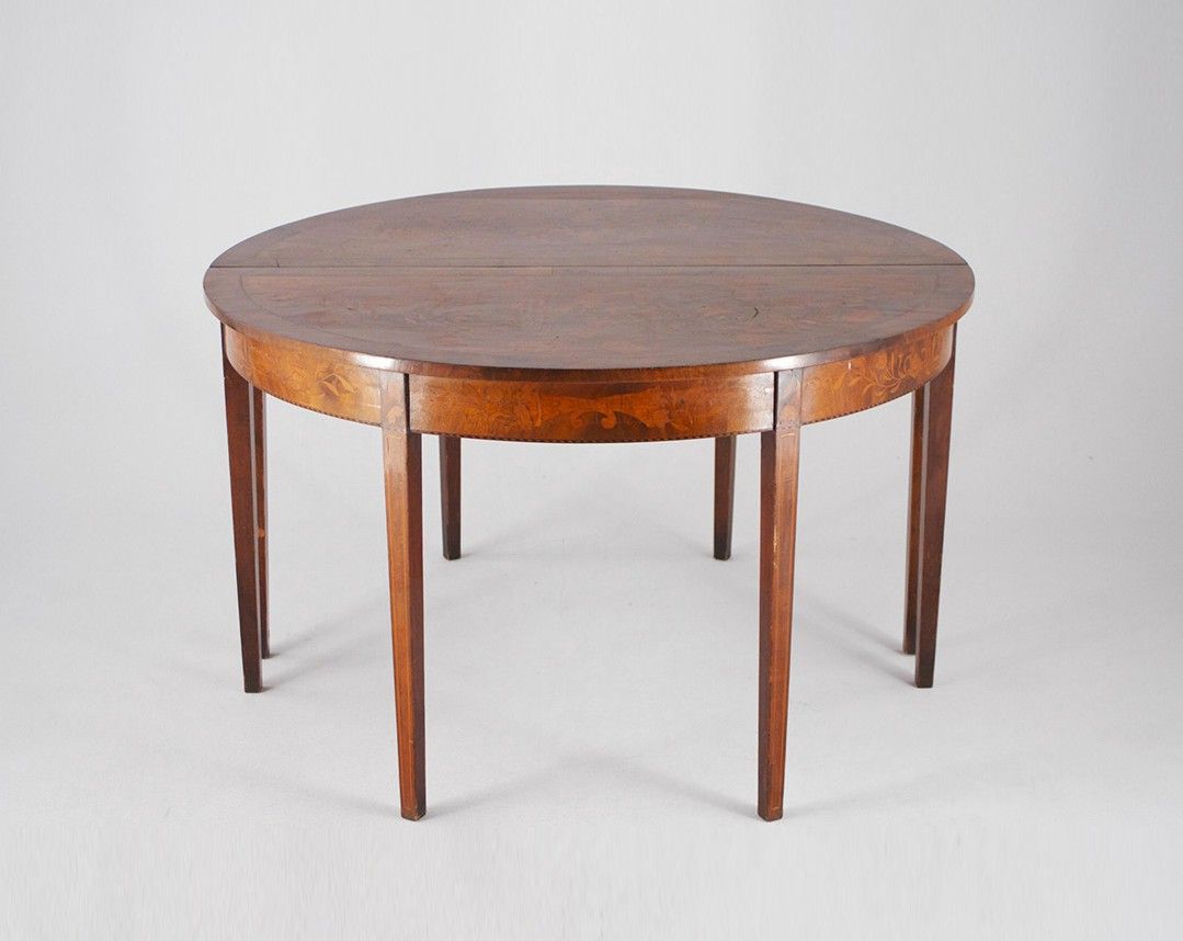 Foto Classicism Wooden Inlayed Round Table / 2 half round Consoles h72x123