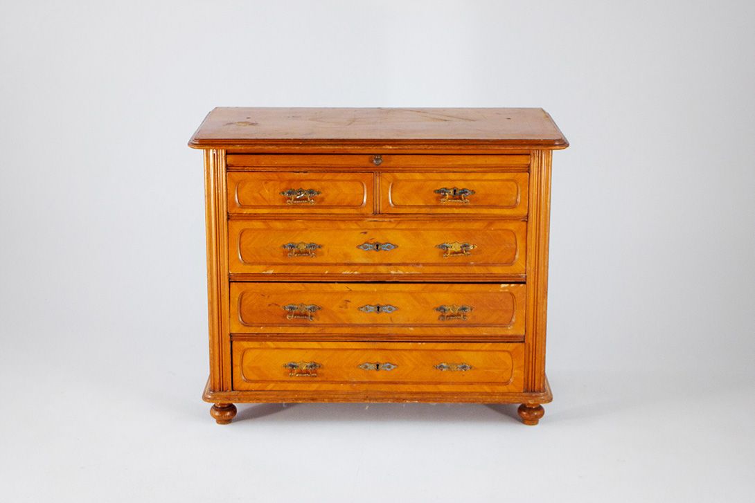 Foto German Wooden Dresser Historism 1940