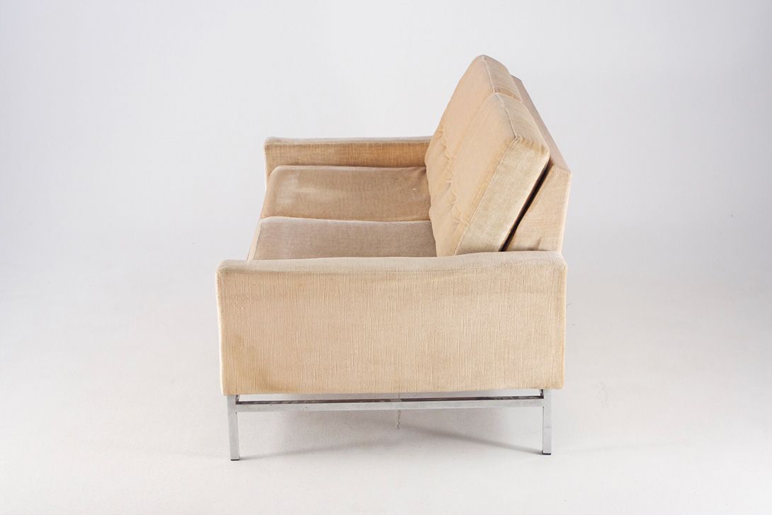 Foto Classic Knoll Sofa Two-Seater Nude Velvet 1959 h70x145x80