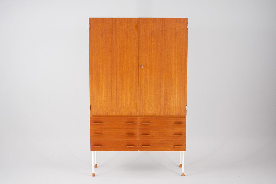 Foto Hellerau Cupboard Teak 1964