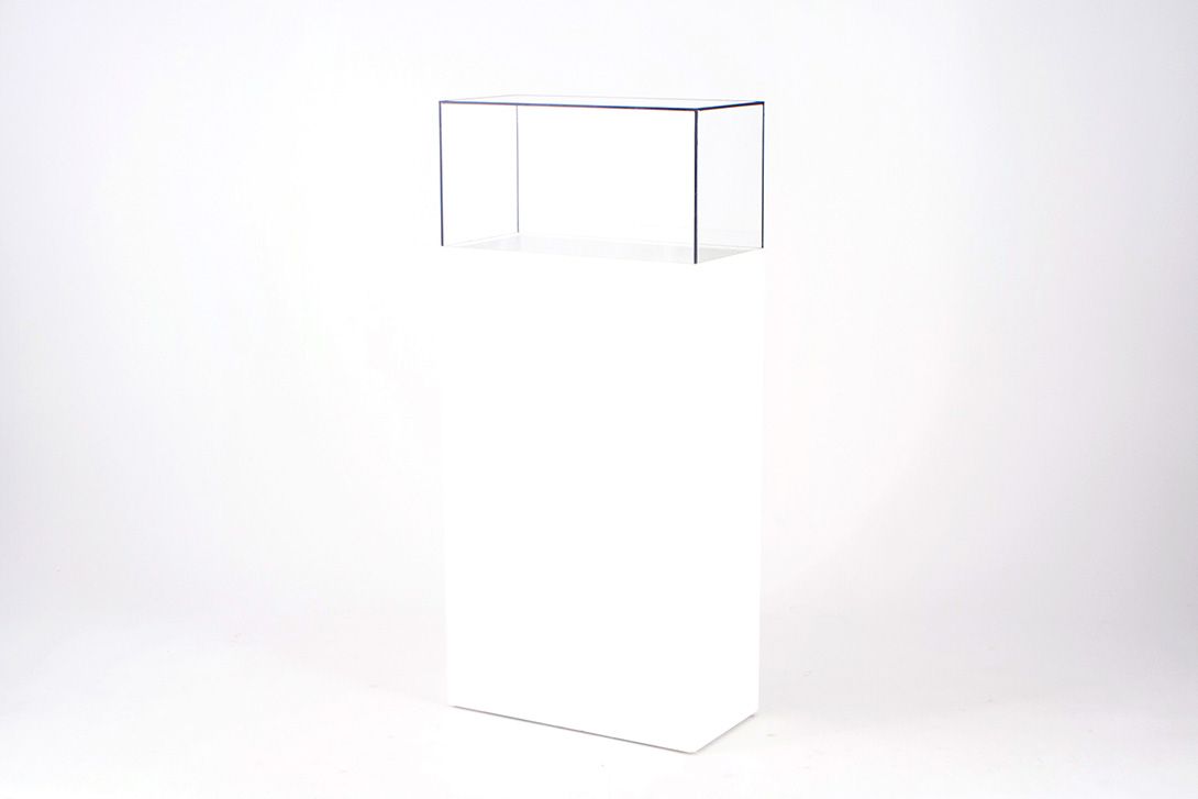 Foto White Column Display with Glass Top and Light