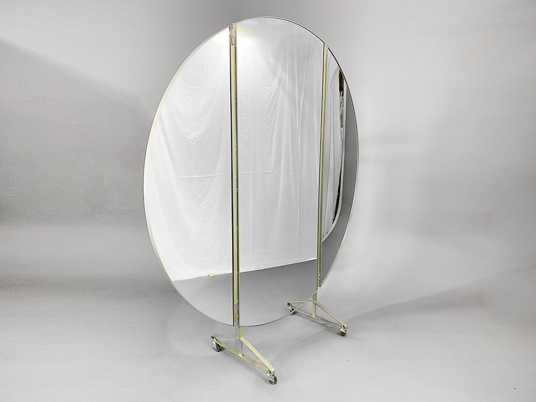 Foto Round Standing Mirror Two-Sided On Wheels Ø 220 Netherlands 1970