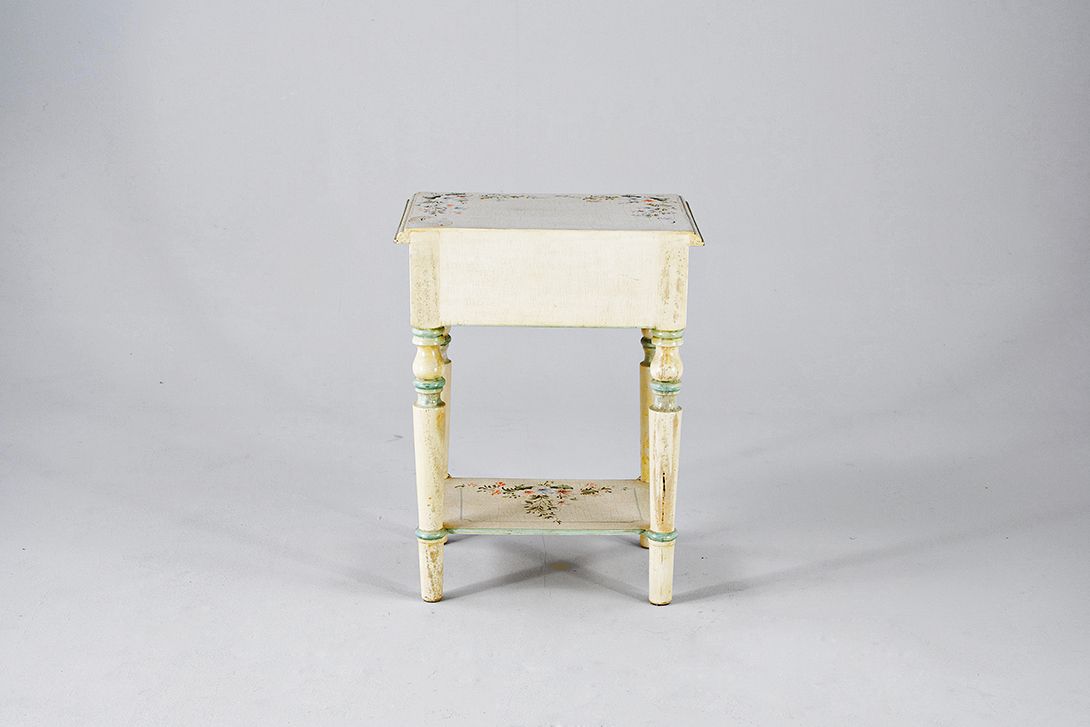 Foto Creme White Bedside Table with Flower Painting h55x42x31