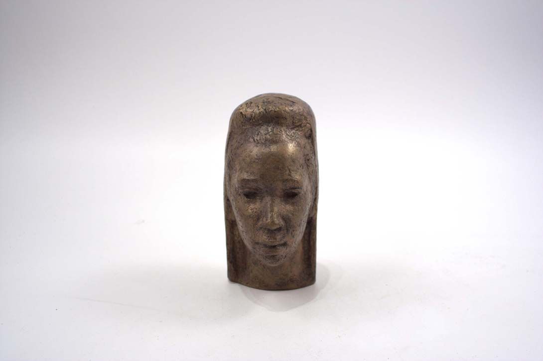 Foto Bronze Sculpture, Woman&#8217;s Head with Veil