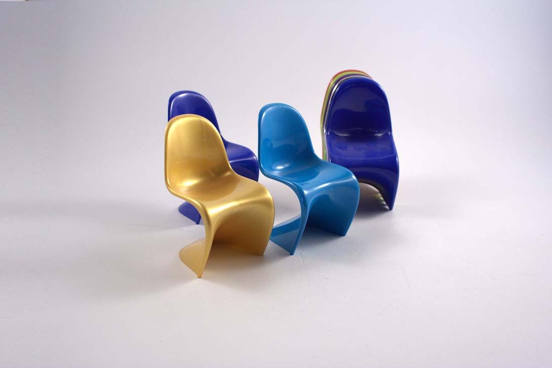 Foto Doll Plastic Chairs, Panton Chair Style