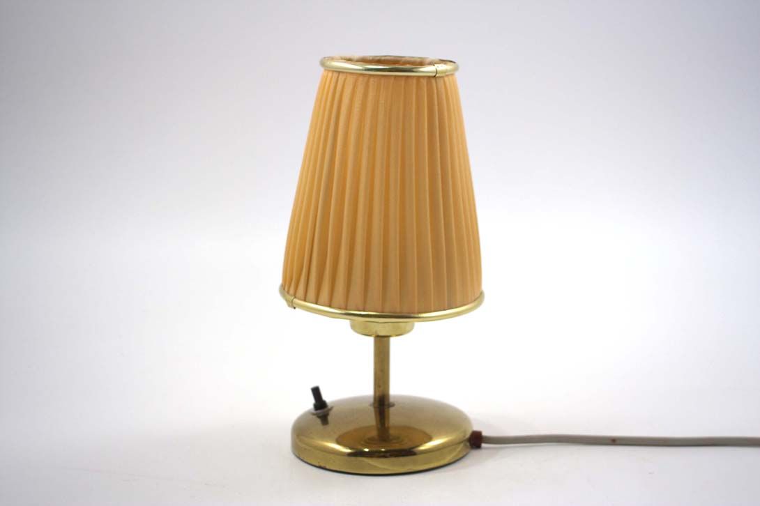 Foto Small Desk Lamp Brass with Plissé Shade 1935 h24