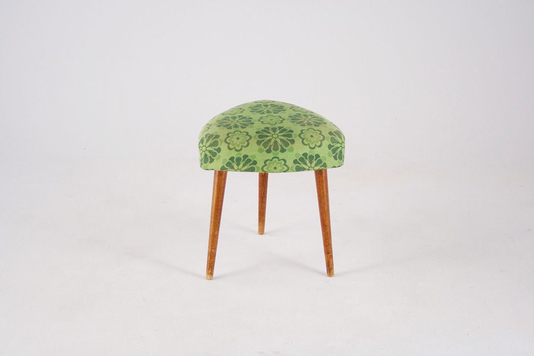 Foto Upholstered Stool with Flower Pattern 1960s h43x41x40
