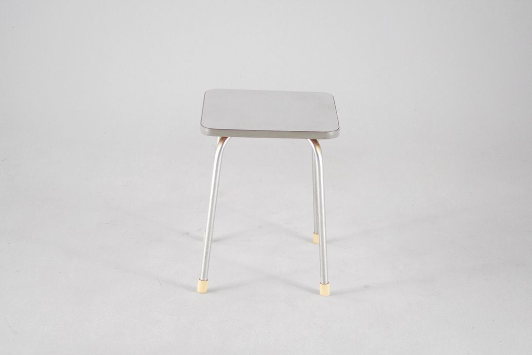 Foto Grey Resopal Kitchen Stool h45x43x43