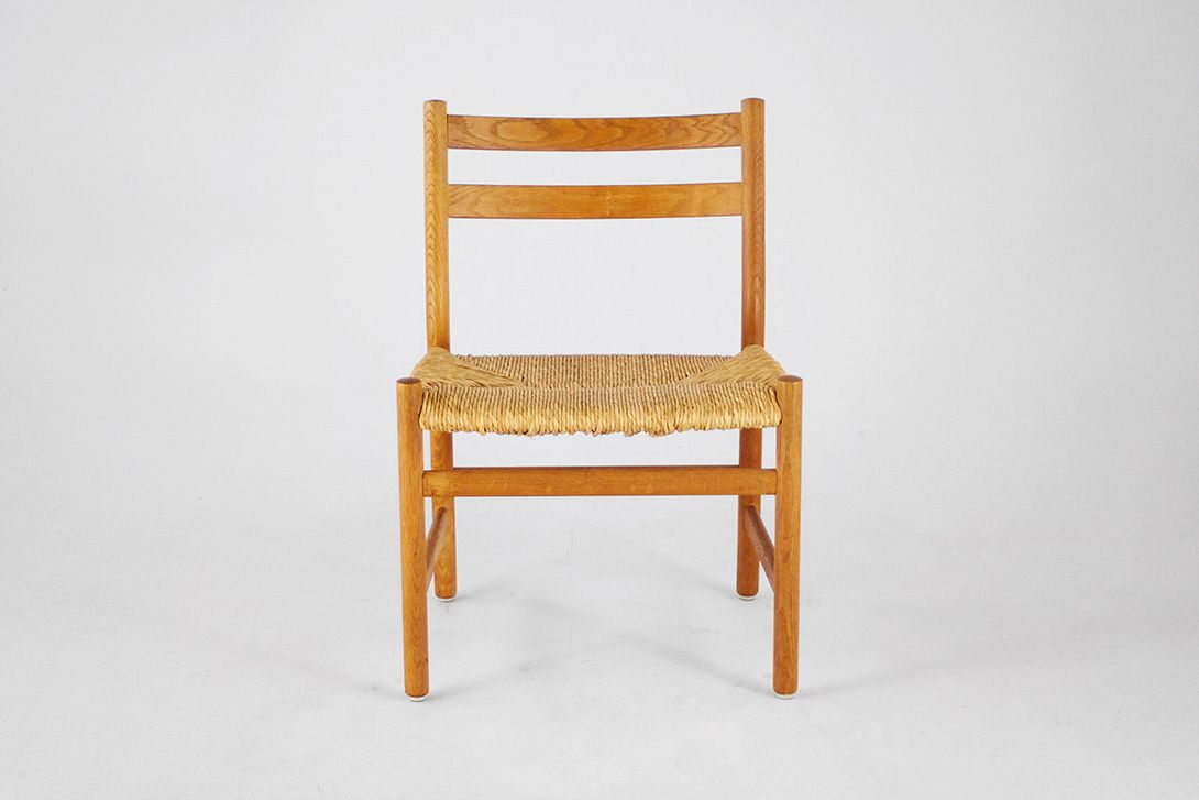 Foto Wooden Chair with Papercord Seating *