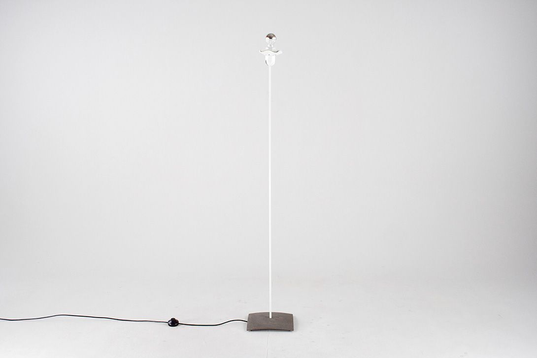 Foto Metal Floor Lamp with Flower Top h150 * A2