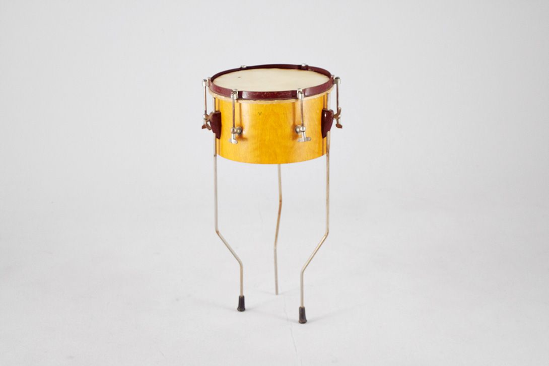 Foto Small Drum on Metal Standings h61x35