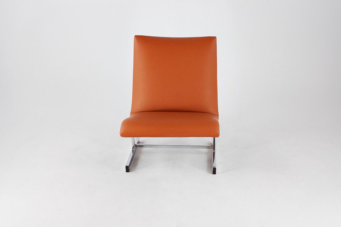 Foto Milo Baughman Slipper Chair for Thayer Coggin *