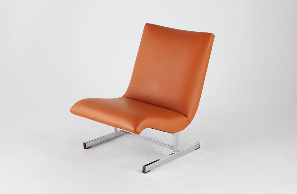 Foto Milo Baughman Slipper Chair for Thayer Coggin *