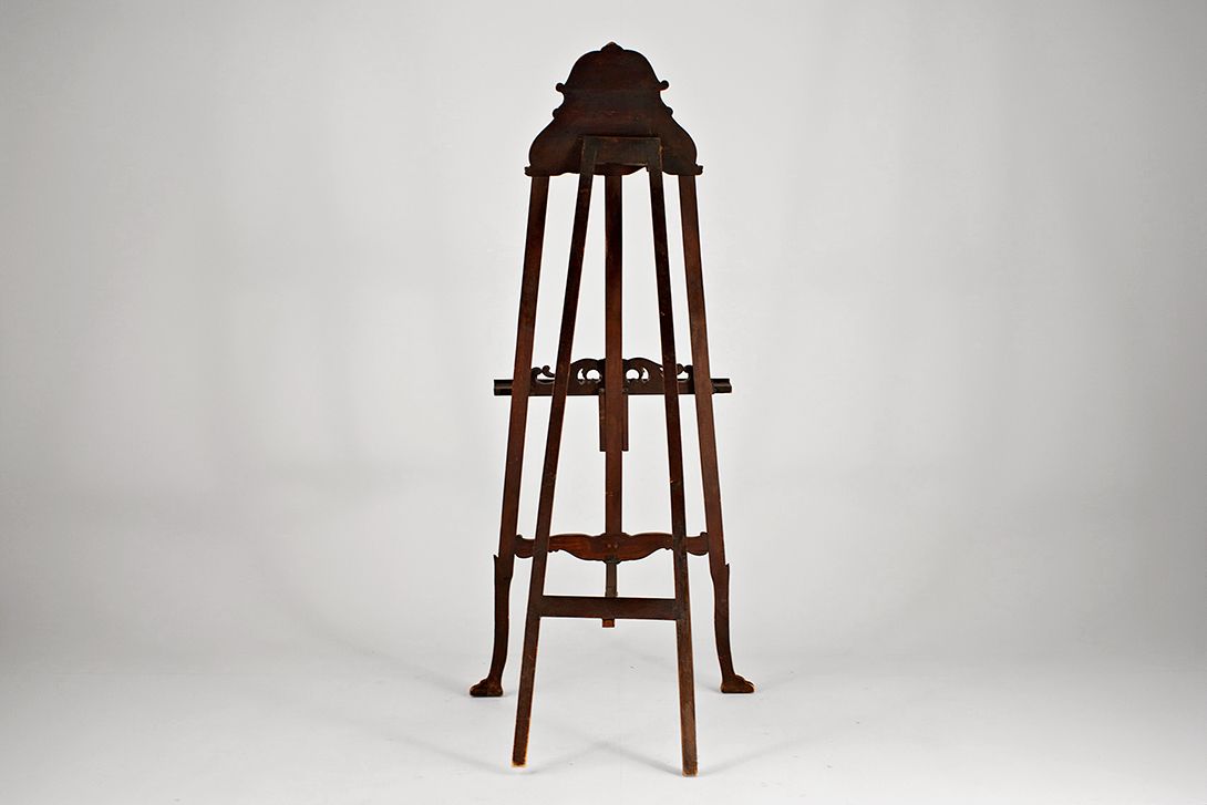 Foto Carved Wooden Scaffold, Empire / Biedermeier Style, Lion&#8217;s Feet
