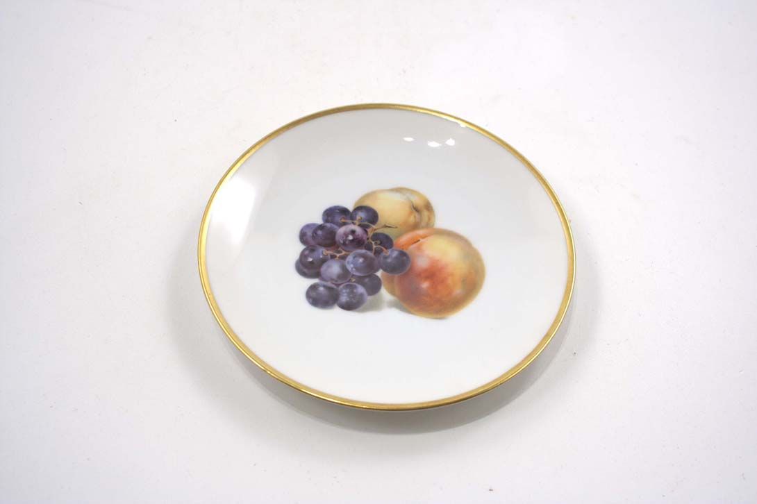 Foto Set of Different Fruit Decor Plates with Gold Rim ø20cm