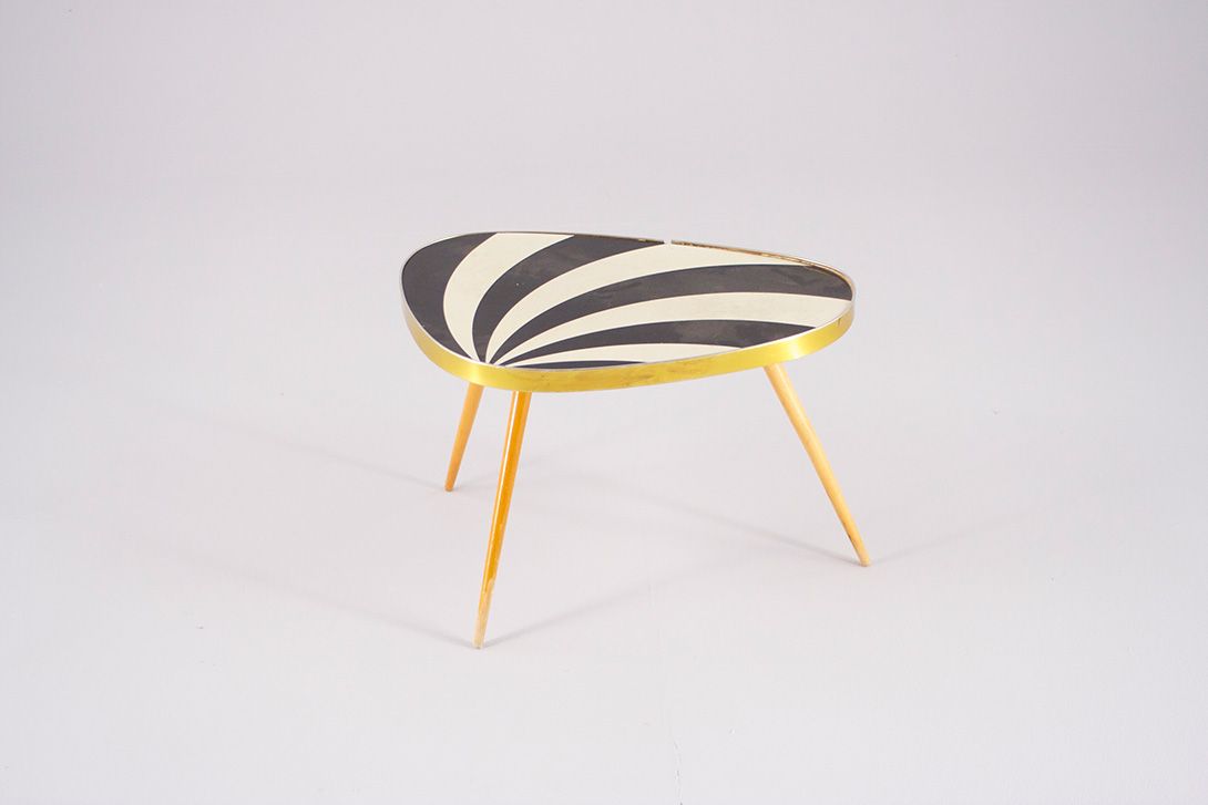 Foto Small Kidney Side Table Zebra GDR 1967 h32x47