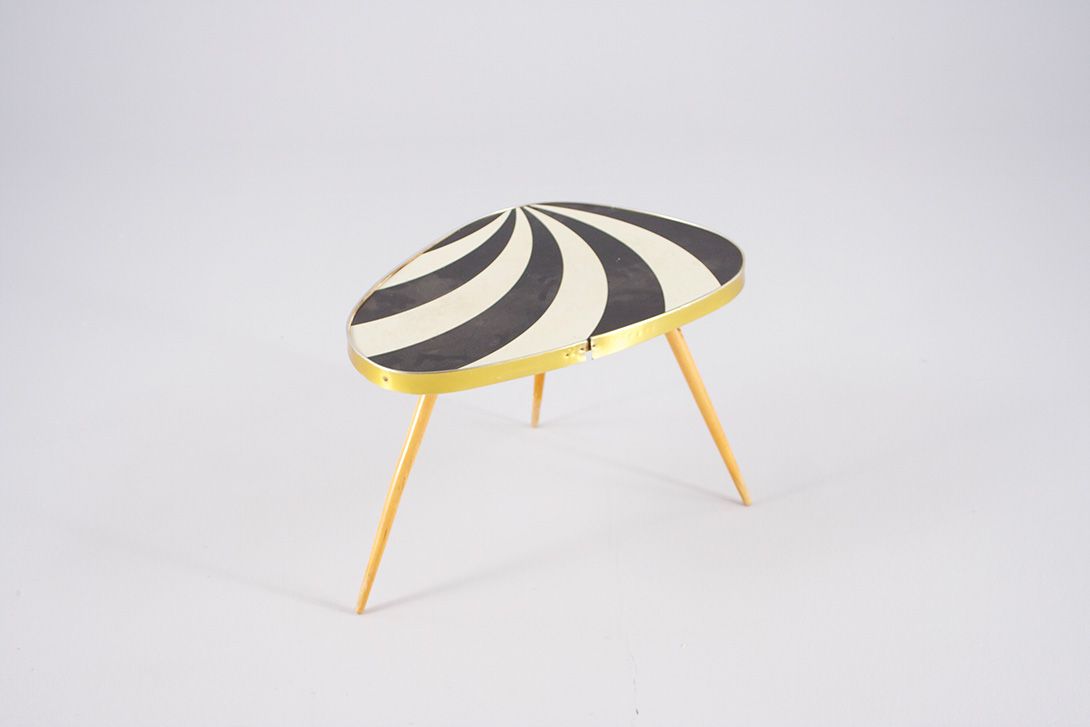 Foto Small Kidney Side Table Zebra GDR 1967 h32x47