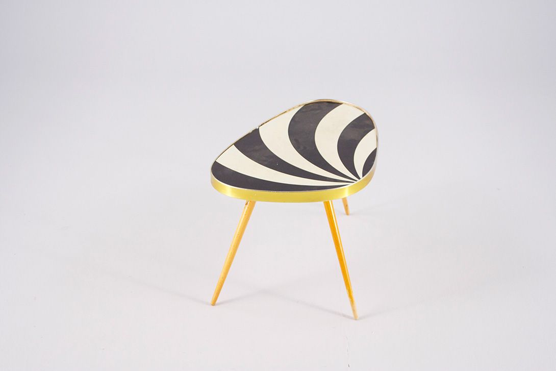 Foto Small Kidney Side Table Zebra GDR 1967 h32x47